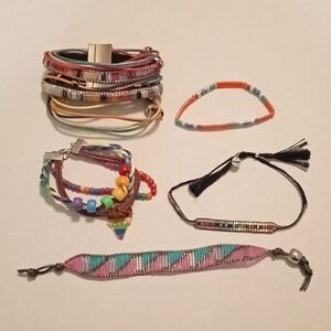 #1040. 5 Piece Multi Colored Assorted Bracelet Bundle